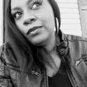 Meet your Posher, Earlisha